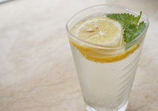 蘇打水一天喝多少最好？蘇打水每天喝多少合適？