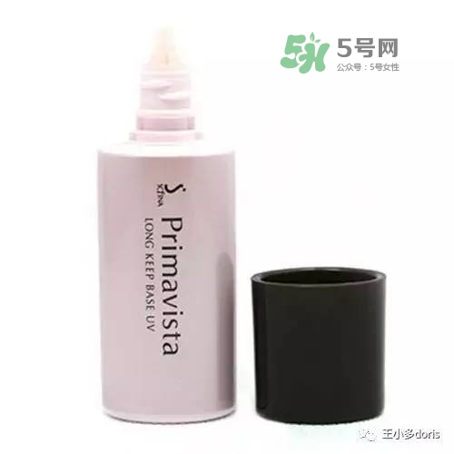 外油內(nèi)干的皮膚怎么護(hù)理 先補水還是先控油