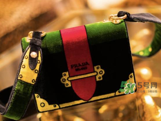 2017七夕可以送包包嗎？2017七夕送什么包包？