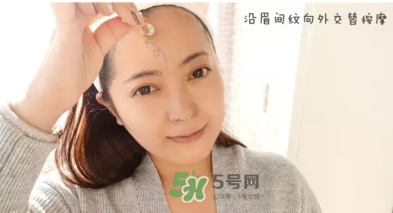 迪奧花蜜活顏絲悅眼霜怎么用？迪奧花蜜活顏眼霜用法