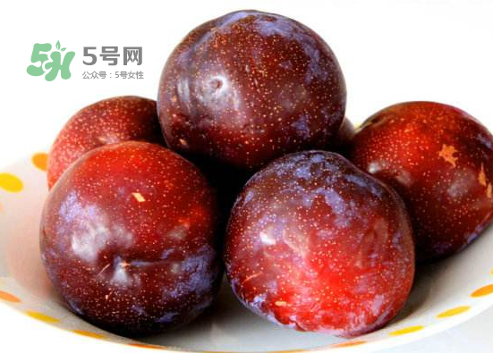 黑布林可以和葡萄一起吃嗎？黑布林和葡萄一起吃好嗎？