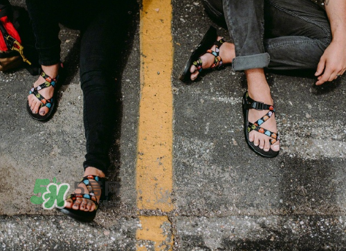 chaco pac man吃豆人主題涼鞋的多少錢？chaco吃豆人涼鞋價格