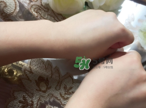 HR赫蓮娜小綠管眼霜怎么用？赫蓮娜小綠管使用方法