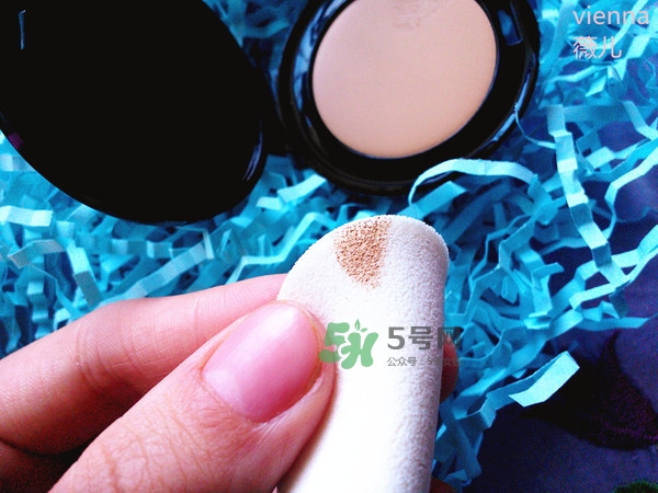 Bobbi Brown芭比波朗粉凝霜怎么樣？芭比波朗無(wú)感持妝粉凝霜好用嗎？