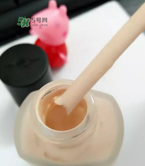 玫珂菲水粉霜怎么樣？玫珂菲全新雙用水粉霜好用嗎？