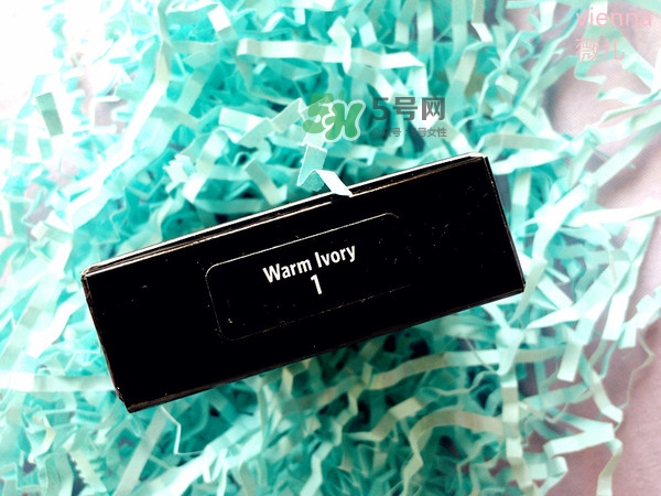 Bobbi Brown芭比波朗粉凝霜怎么樣？芭比波朗無(wú)感持妝粉凝霜好用嗎？