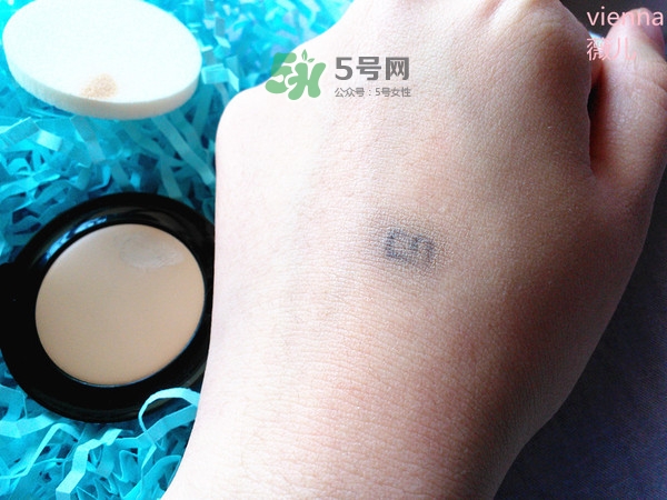 Bobbi Brown芭比波朗粉凝霜怎么樣？芭比波朗無(wú)感持妝粉凝霜好用嗎？