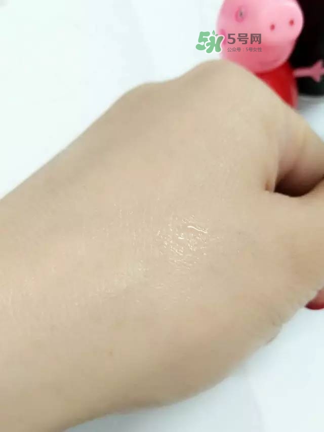 玫珂菲水粉霜怎么樣？玫珂菲全新雙用水粉霜好用嗎？