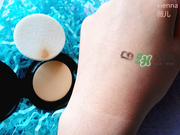 Bobbi Brown芭比波朗粉凝霜怎么樣？芭比波朗無(wú)感持妝粉凝霜好用嗎？