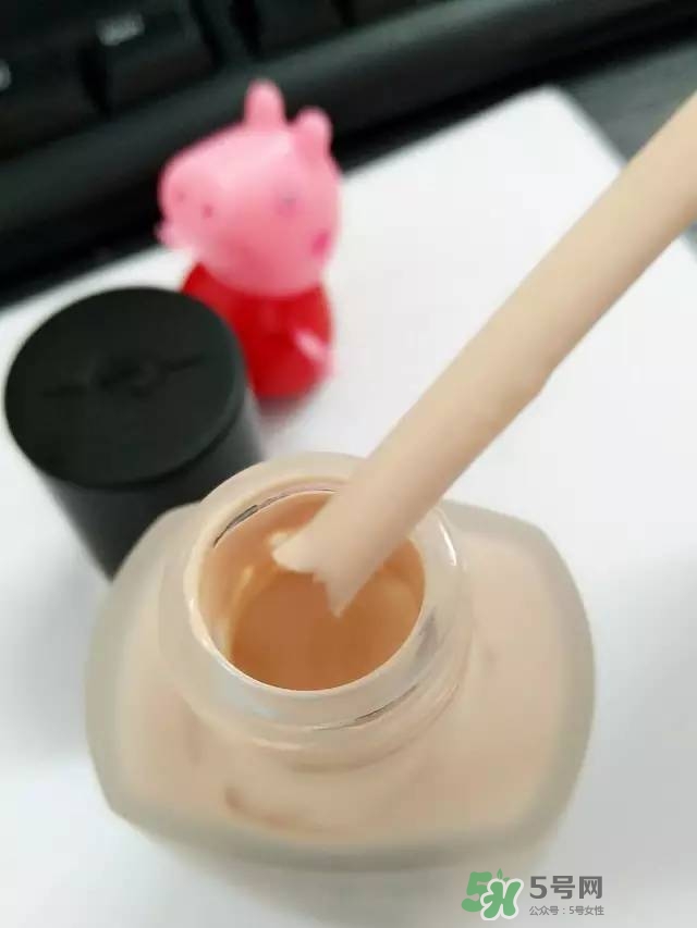 玫珂菲水粉霜怎么樣？玫珂菲全新雙用水粉霜好用嗎？