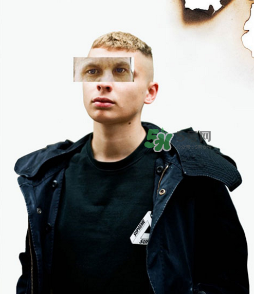 supreme與palace聯(lián)名t恤在哪買？supreme與palace惡搞t恤哪里有賣的？