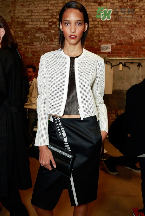 helmut lang是什么牌子？helmut lang是什么檔次？