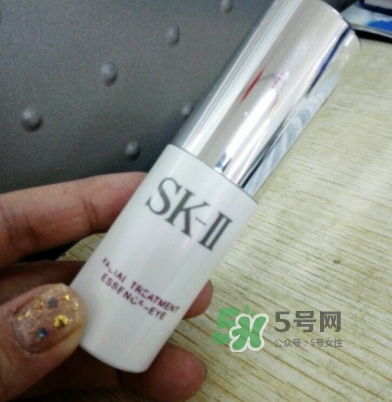 skii眼部神仙水怎么用？sk2眼部精華乳使用方法