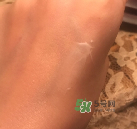 百雀羚眼霜怎么用？百雀羚眼霜怎么打開