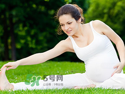 為什么伸懶腰容易抽筋？睡覺伸懶腰時腿抽筋