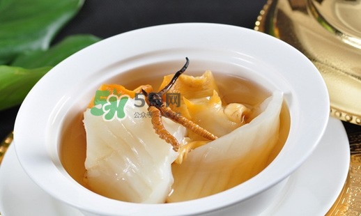 產(chǎn)后吃燕窩好還是花膠？花膠和燕窩可以一起吃嗎？