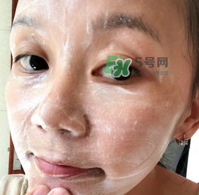 一葉子補(bǔ)水潔面乳怎么樣？一葉子補(bǔ)水洗面奶好用嗎？