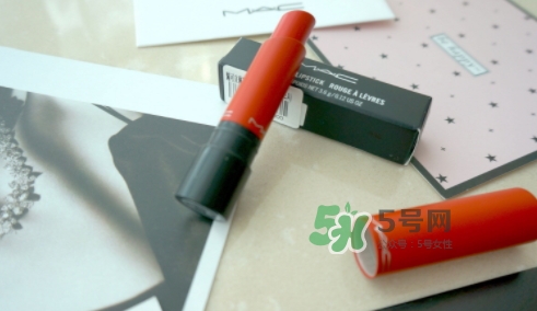 mac魅可立體凝彩唇膏怎么用？魅可立體凝彩唇膏真假辨別