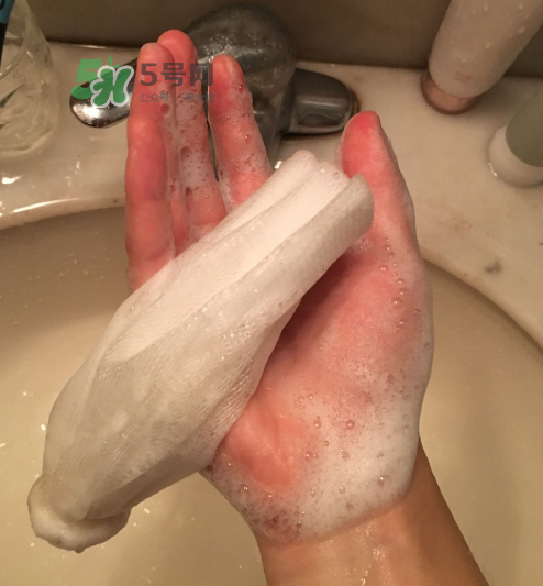 佰草集潔面啫喱怎么用？佰草集潔面啫喱使用方法