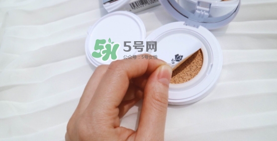 蘭蔻小粉盒氣墊怎么樣？蘭蔻小粉盒氣墊好用嗎