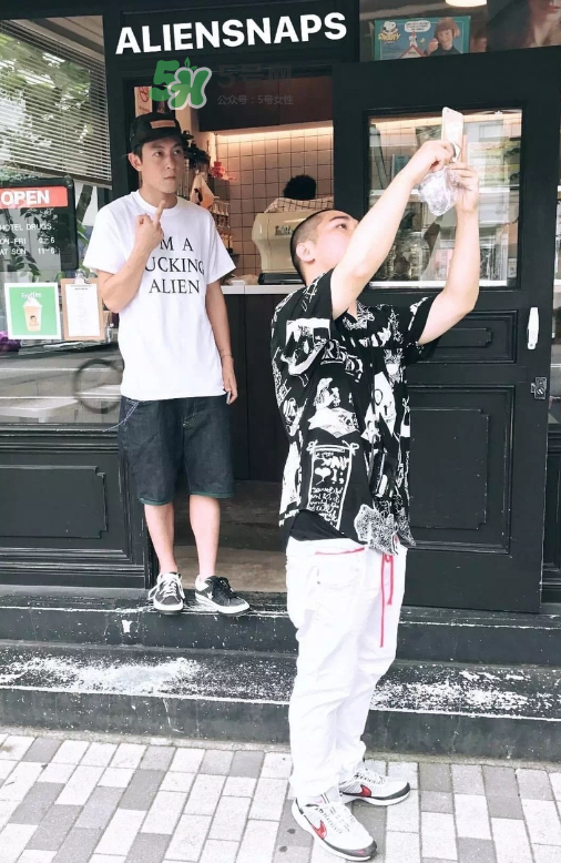 clot與converse聯(lián)名太極帆布鞋上腳效果怎么樣？