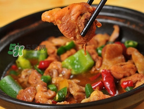 黃燜雞米飯多少錢一份？黃燜雞米飯?zhí)攸c(diǎn)是什么