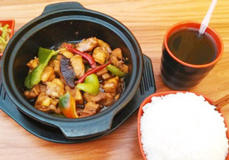 黃燜雞米飯多少錢(qián)一份？黃燜雞米飯?zhí)攸c(diǎn)是什么