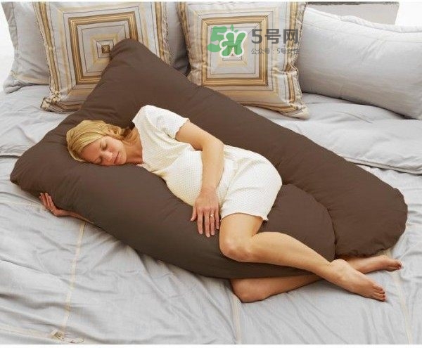 多胞胎順產(chǎn)怎么生？多胞胎剖腹產(chǎn)和單胎剖腹產(chǎn)的區(qū)別