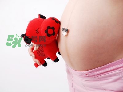 順產(chǎn)前做什么運動生得快？順產(chǎn)前吃什么有助分娩？