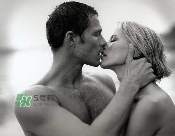 生孩子會遇到尷尬的事情有哪些？生孩子會變老嗎？