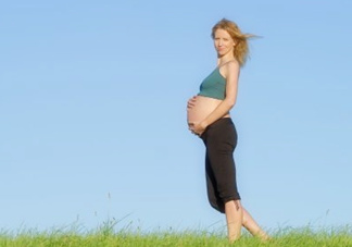 順產(chǎn)前做什么運(yùn)動生得快？順產(chǎn)前吃什么有助分娩？