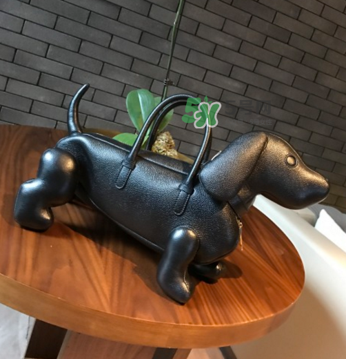 thom browne小狗包包多少錢？thom browne狗狗包價(jià)格