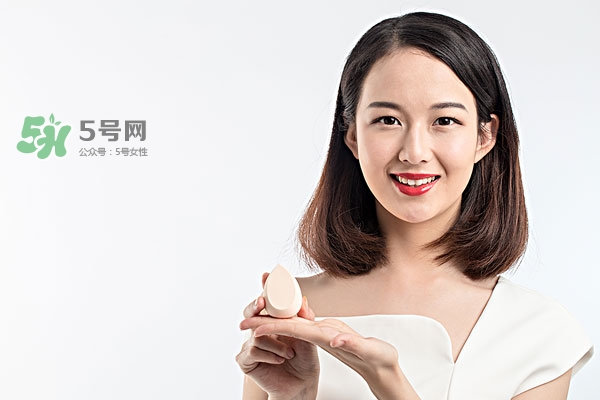 嘴唇怎么保養(yǎng) 唇部護(hù)理哪個(gè)牌子好 嘴唇怎么保養(yǎng) 唇部護(hù)理哪個(gè)牌子好