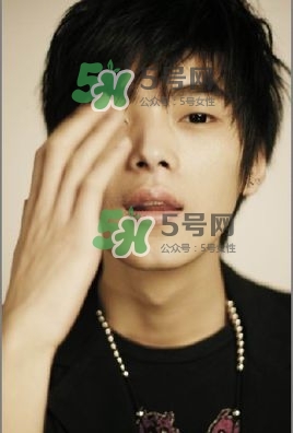 郭敬明騷擾男作家 舉報(bào)人李楓是誰(shuí)？