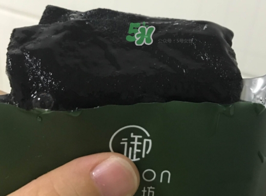 御泥坊水潤(rùn)茶萃微囊黑面膜怎么樣_多少錢(qián)