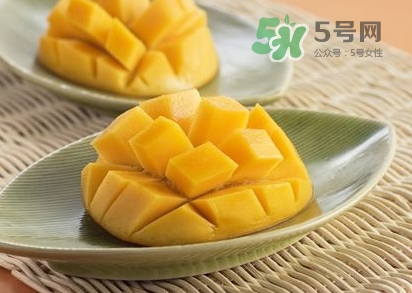 寶寶能吃芒果嗎？寶寶能喝芒果汁嗎？