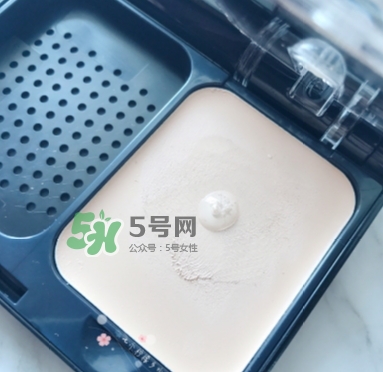 ahc玻尿酸氣墊粉底霜怎么樣_怎么用_試色 ahc玻尿酸氣墊粉底霜怎么樣_怎么用_試色