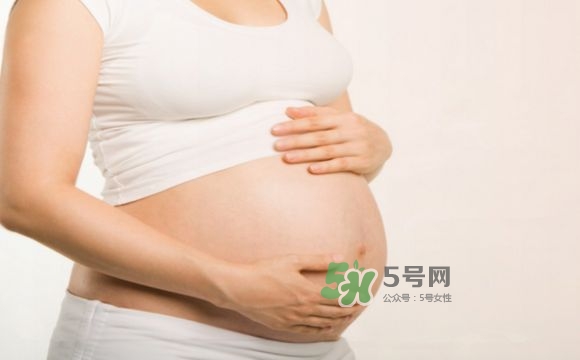 孕期尿頻什么時候開始？孕期尿頻特別嚴重
