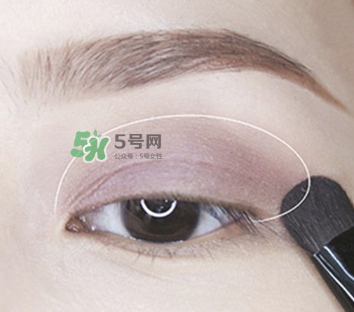 煙熏妝怎么畫？煙熏妝的畫法步驟圖解