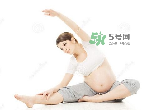 孕婦睡覺(jué)能伸懶腰嗎？孕婦睡覺(jué)伸懶腰對(duì)胎兒有什么影響？
