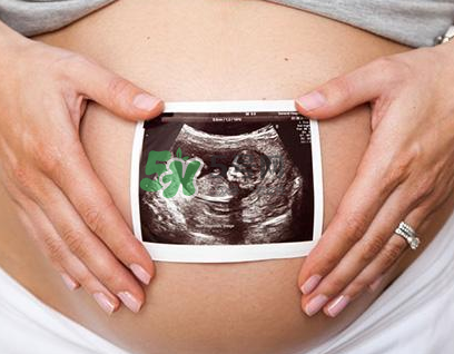 孕婦可以拔腋毛嗎？孕婦可以用脫毛膏脫腋毛嗎？