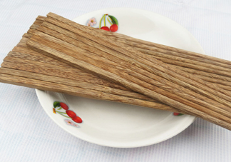 新木筷子使用前怎么處理？新買的木筷子怎么處理