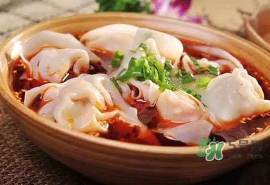 抄手是什么？抄手為什么叫抄手