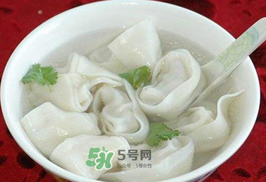 抄手是餛飩嗎？餛飩和抄手有什么區(qū)別