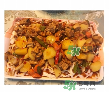 新疆大盤(pán)雞的正宗做法 新疆大盤(pán)雞的家常做法