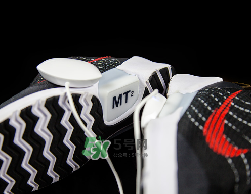 nike hyperadapt 1.0怎么充電？耐克自動系鞋帶鞋要充電嗎？