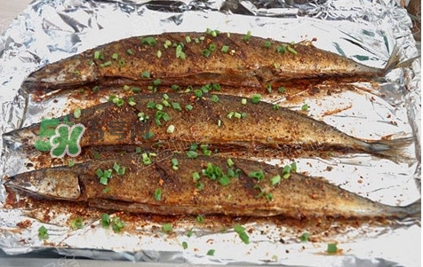 秋刀魚怎么烤好吃？用烤箱烤秋刀魚多少溫度合適