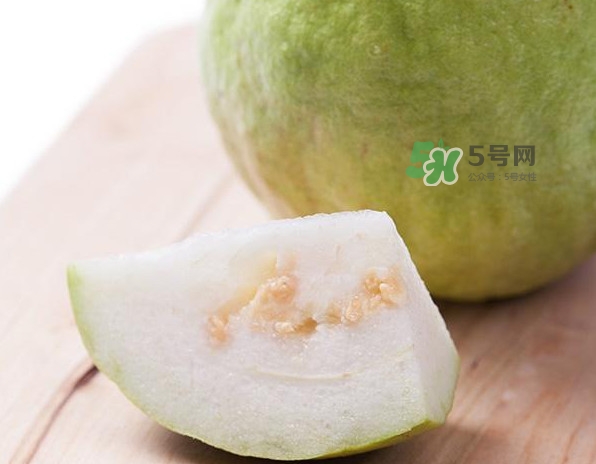 芭樂和石榴有什么區(qū)別？芭樂要吃硬的還是軟的？