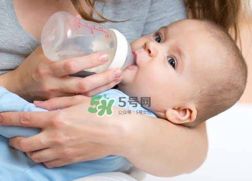 母乳和奶粉能混在一起吃嗎？母乳和奶粉混合喂養(yǎng)好嗎？