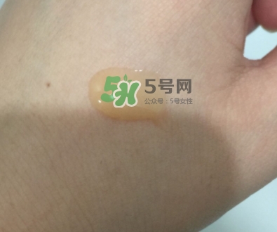 綠寶瓶和小黑瓶哪個好？綠寶瓶和小黑瓶對比